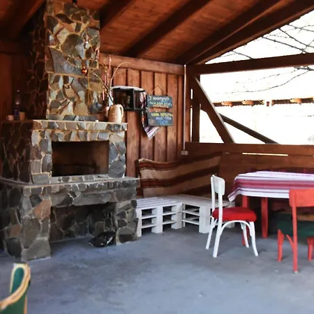 Mandrivnyi Rooms&apartments