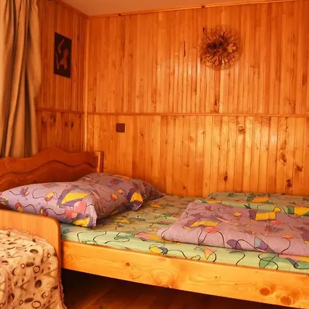 Mandrivnyi Gasthof Jassinja