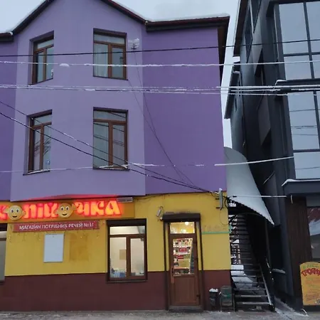 Gasthuis Mandrivnyi Rooms&apartments Yasinya