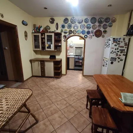 Mandrivnyi Rooms&apartments