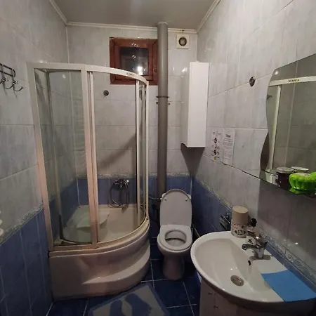 Mandrivnyi Rooms&apartments Πανσιόν