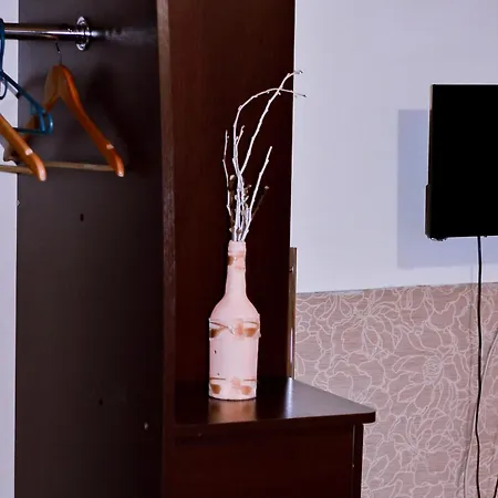 Mandrivnyi Rooms&apartments 3*