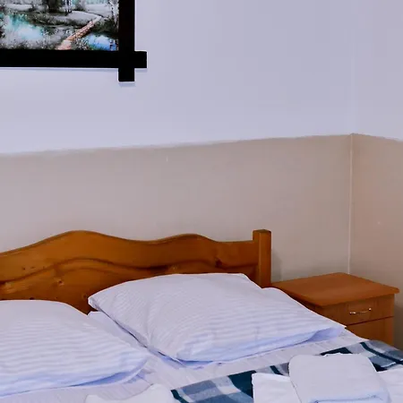 Mandrivnyi Rooms&apartments