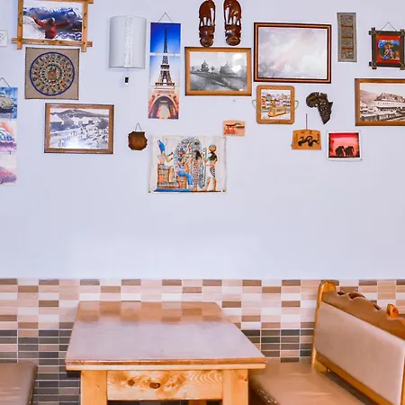 Mandrivnyi Rooms&apartments