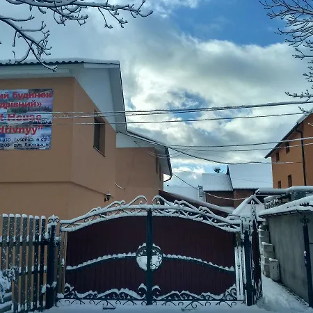 Mandrivnyi Rooms&apartments Gasthuis 3*