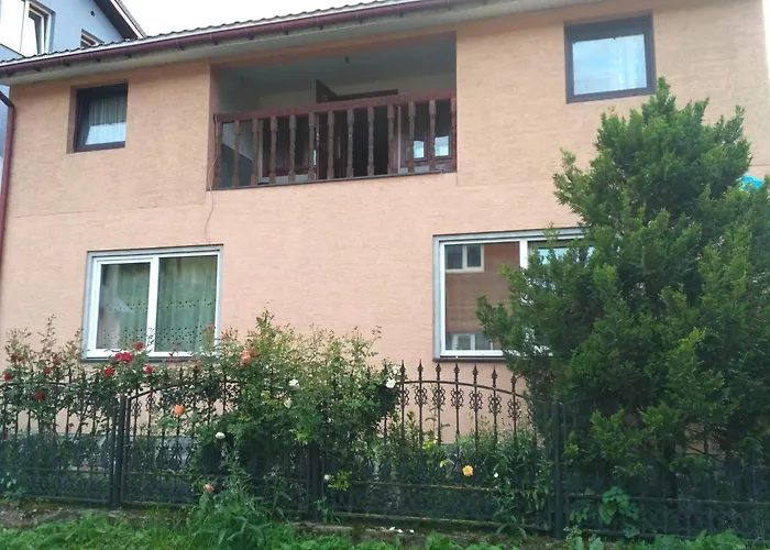 Pensjonat Mandrivnyi Rooms&apartments 3*
