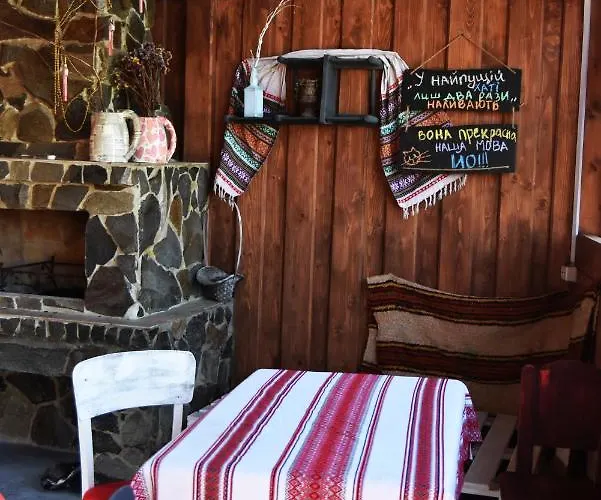 Pensjonat Mandrivnyi Rooms&apartments
