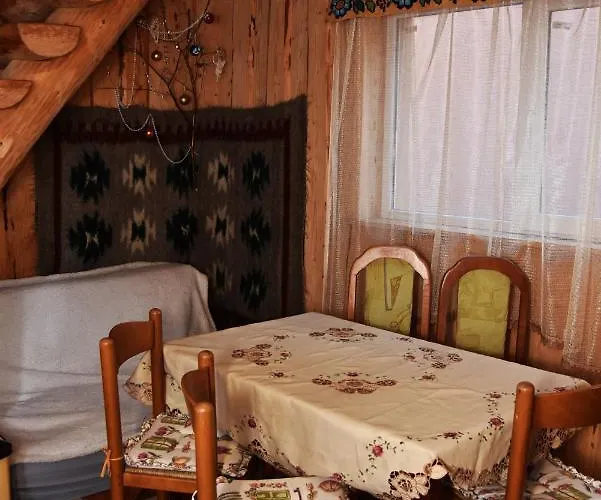 Pensjonat Mandrivnyi Rooms&apartments Jasina