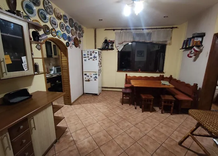 Mandrivnyi Rooms&apartments 3*