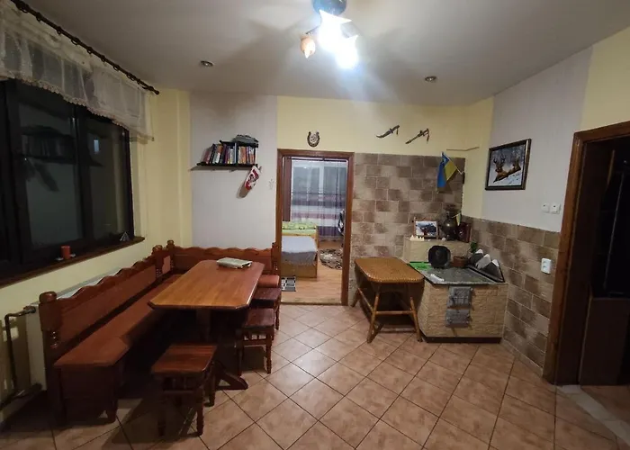 Mandrivnyi Rooms&apartments 3*