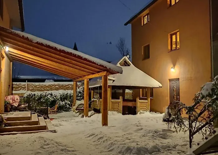 Mandrivnyi Rooms&apartments Pensjonat