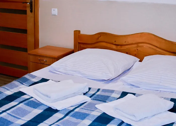 Pensjonat Mandrivnyi Rooms&apartments 3*