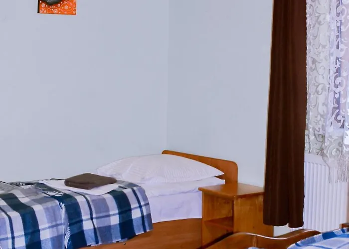 Pensjonat Mandrivnyi Rooms&apartments Jasina