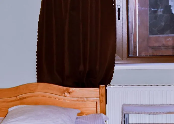 Pensjonat Mandrivnyi Rooms&apartments