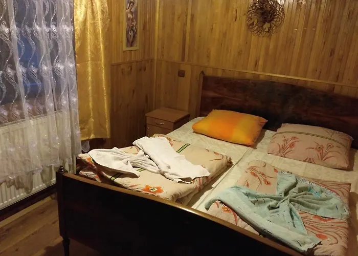 Pensjonat Mandrivnyi Rooms&apartments