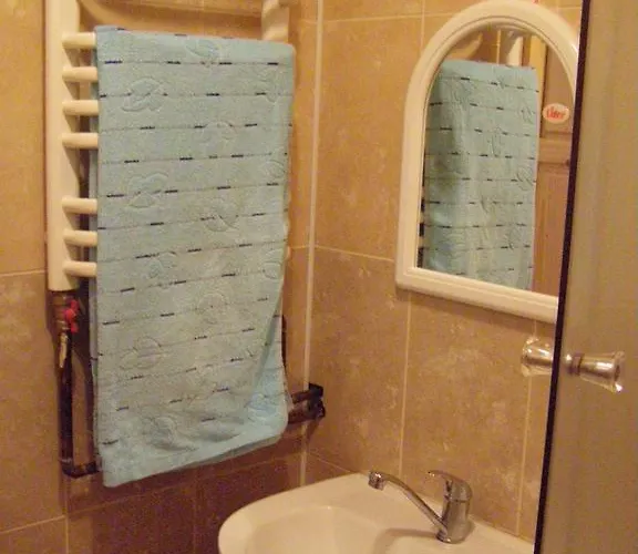 Pensjonat Mandrivnyi Rooms&apartments