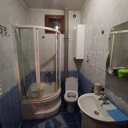 Mandrivnyi Rooms&apartments 3*